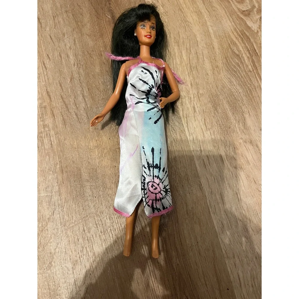 Vintage Barbie Teresa Tropical Sunburst Satin Halter Dress 1990s Mattel